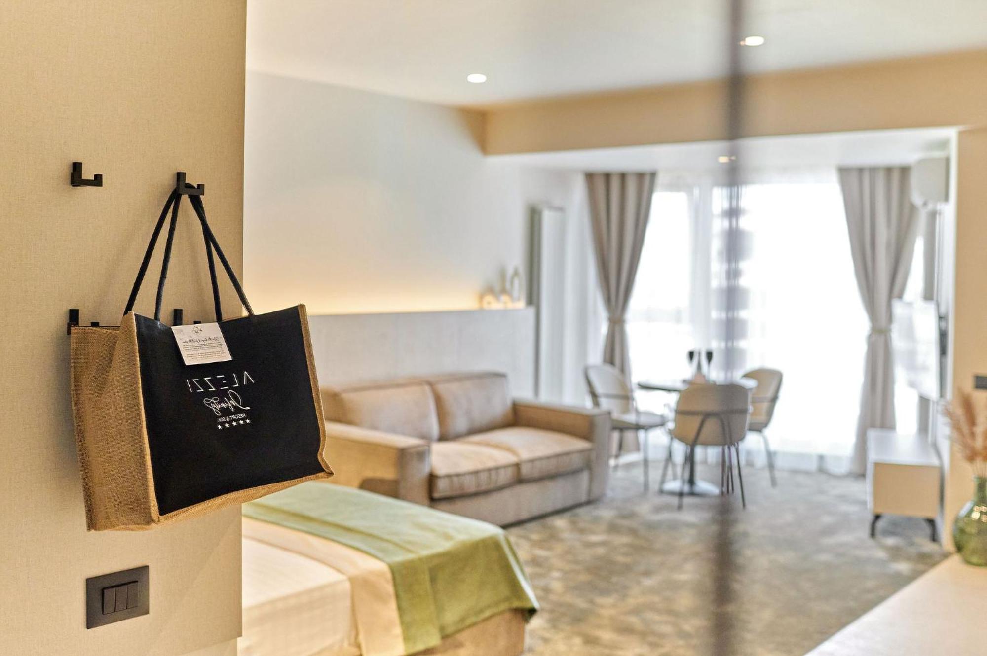 Alezzi Infinity Aparthotel & Spa Năvodari Esterno foto